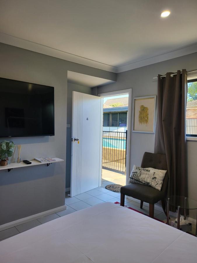 T&V Suites Windsor Exterior foto